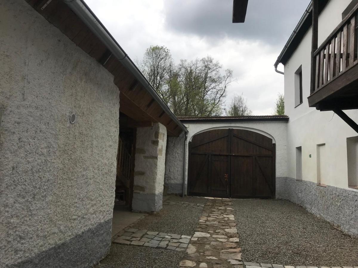 Statek U Potoka Villa Vimperk Exterior foto